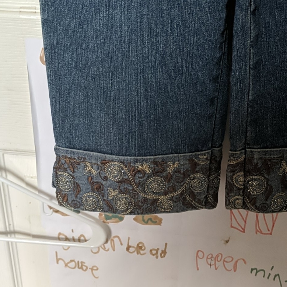 Capris - Picture 2 of 3